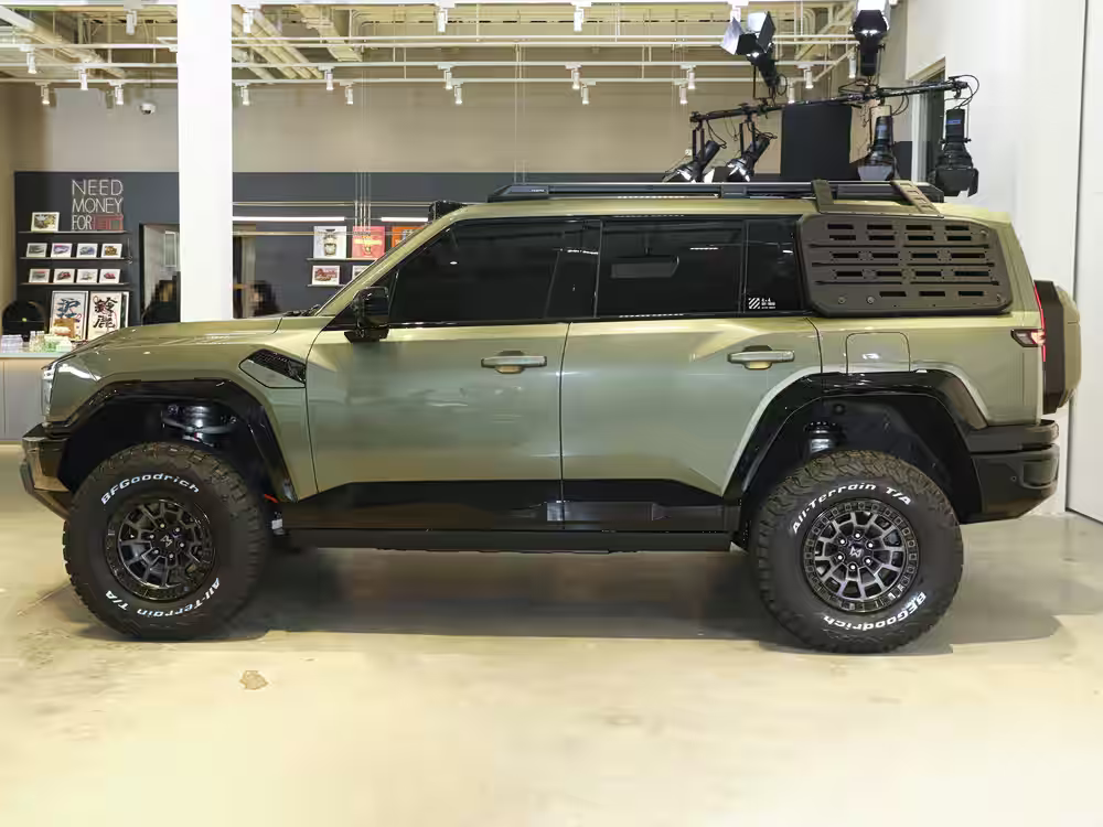 Dongfeng Warrior M817-1