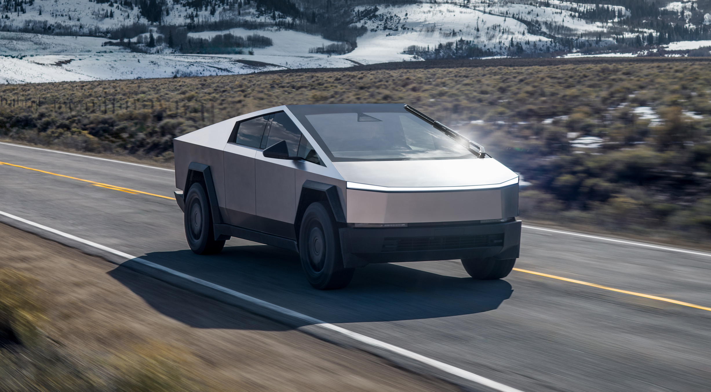 Tesla Cybertruck fatica a vendere e non è più il pickup elettrico preferito negli USA
