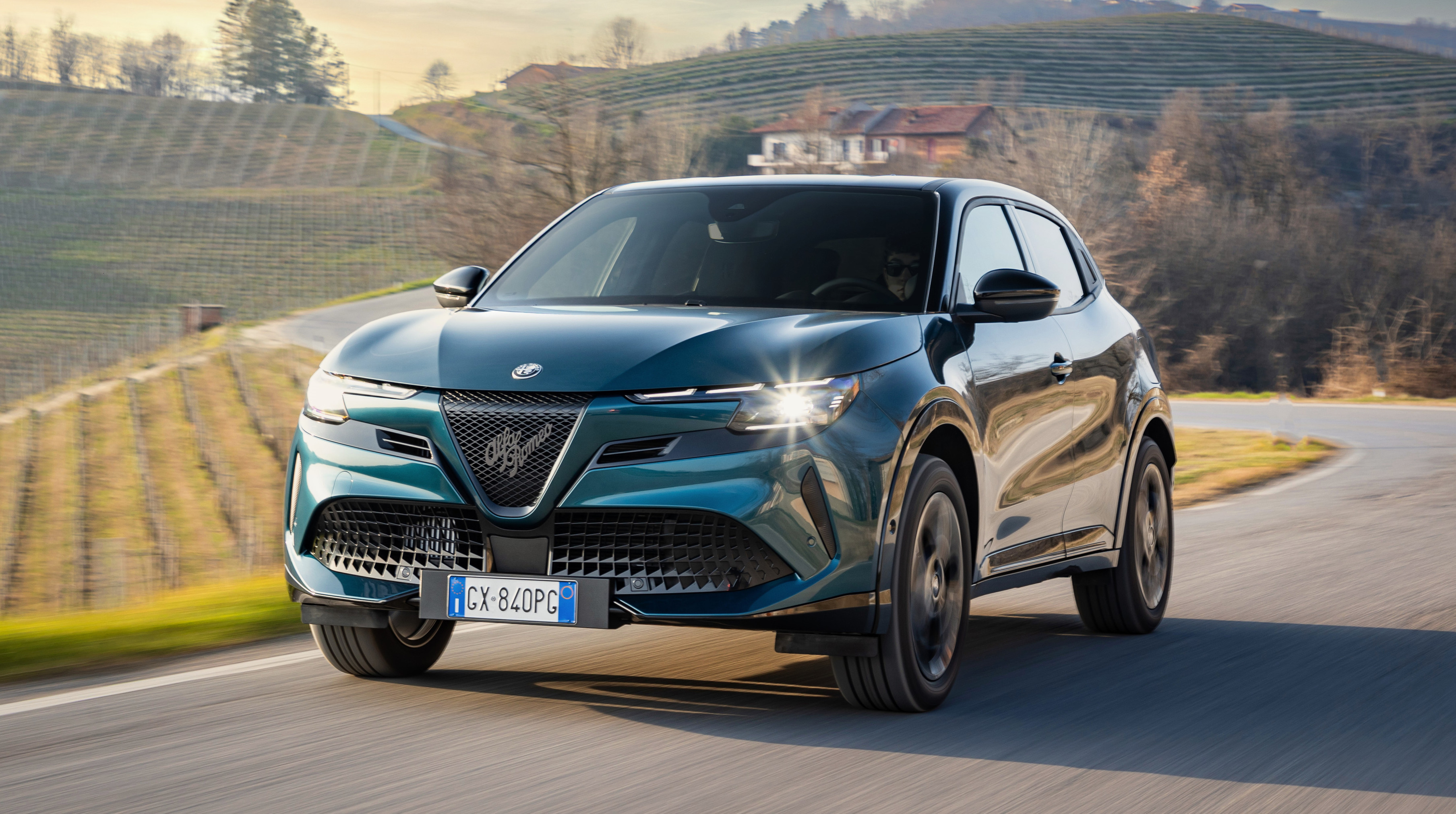 Alfa Romeo Junior elettrica, con gli incentivi in offerta con anticipo 0 e rate mensili da 149 euro