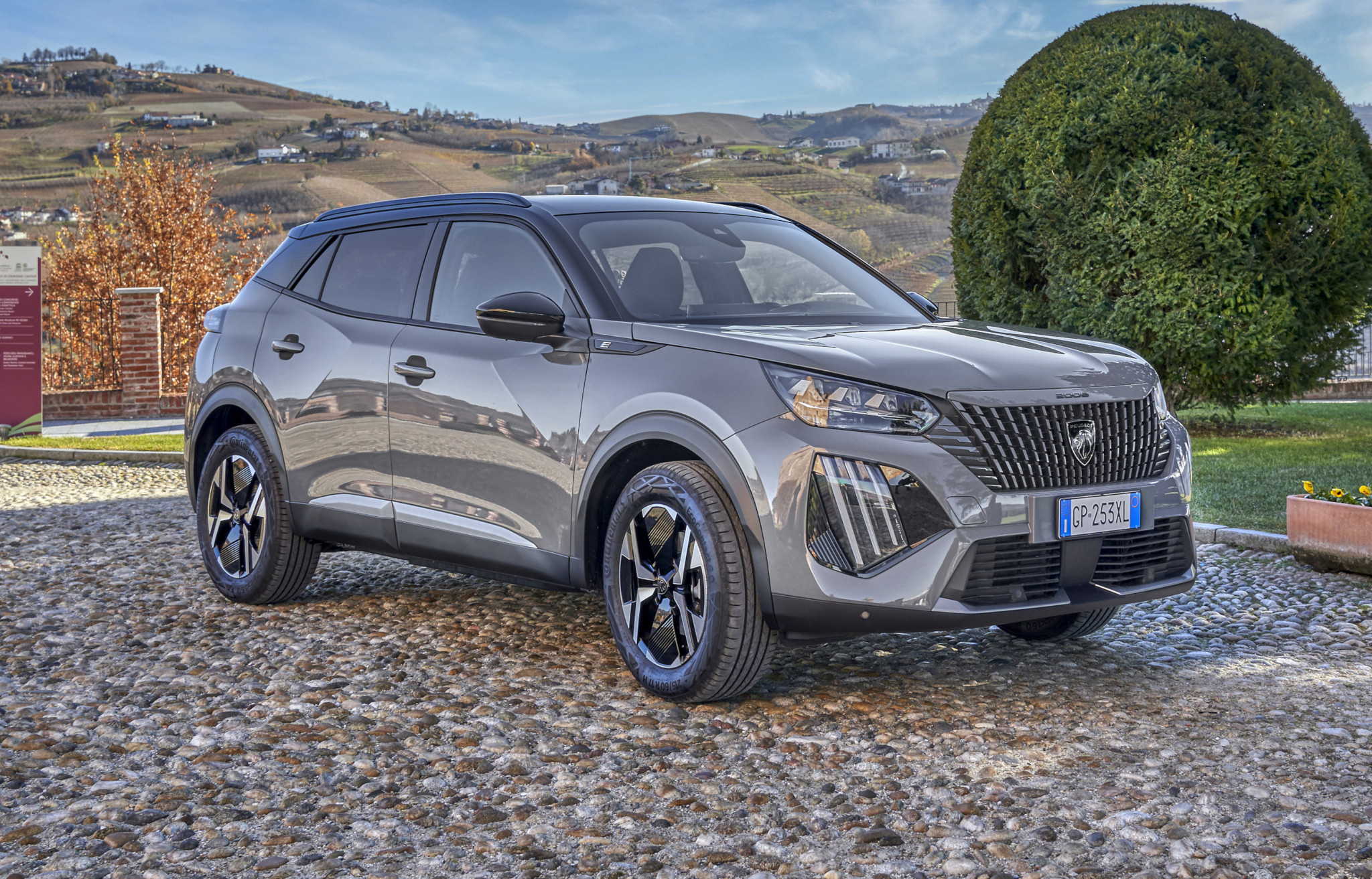 Peugeot 2008 elettrica, l'offerta con incentivi: anticipo 0 e rate mensili da 149 euro