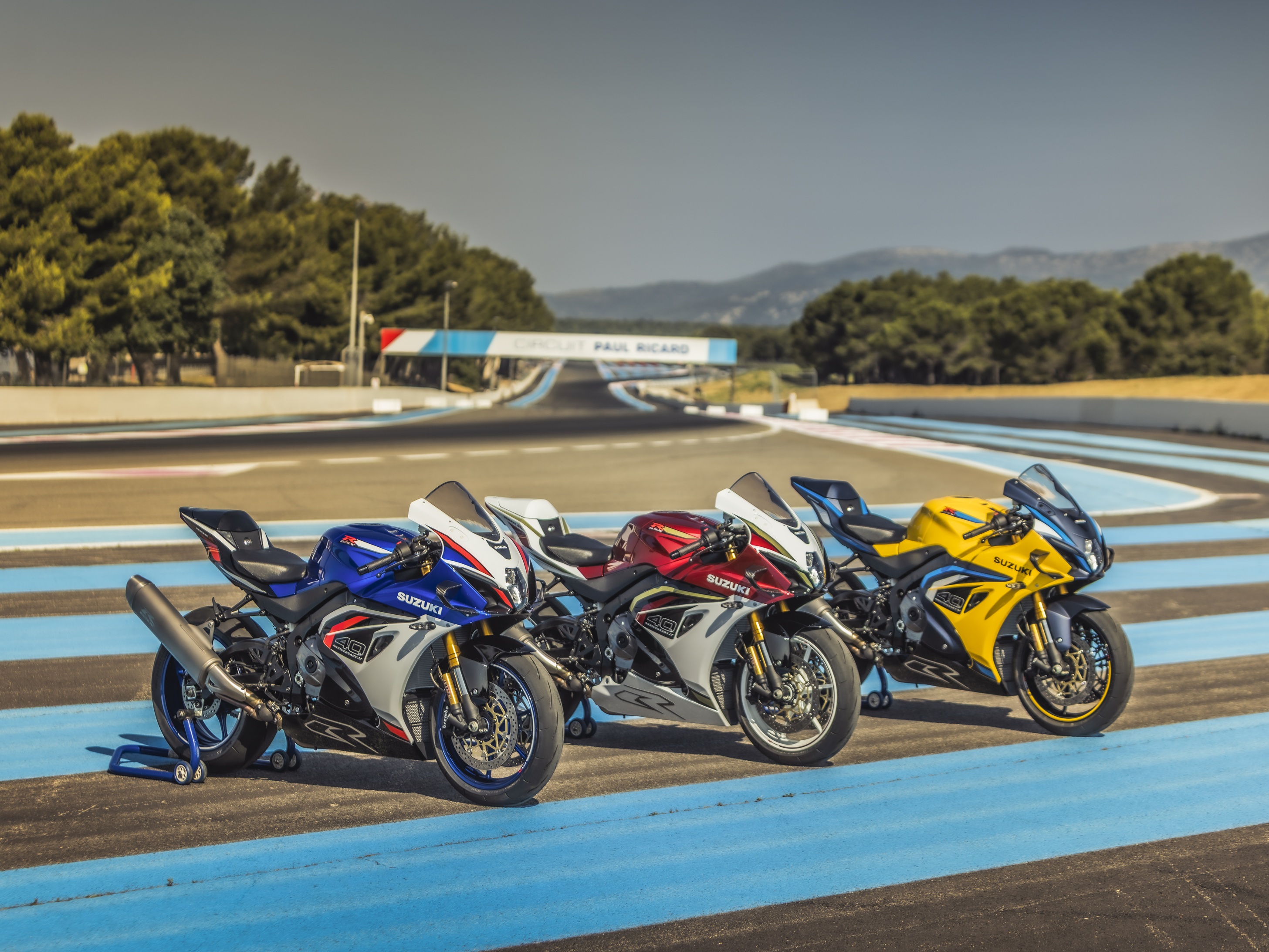 Con la GSX-R1000R Suzuki celebra i 40 anni della serie GSX-R