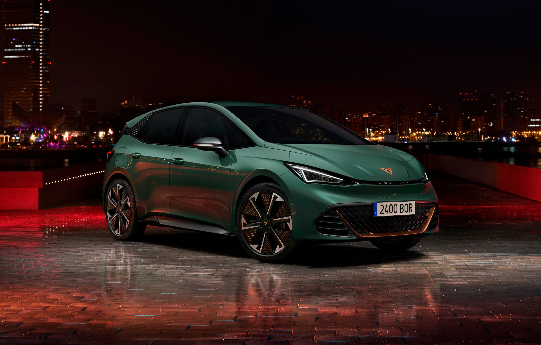 CUPRA Born si aggiorna, ecco le novità: nuovi powertrain e dotazioni