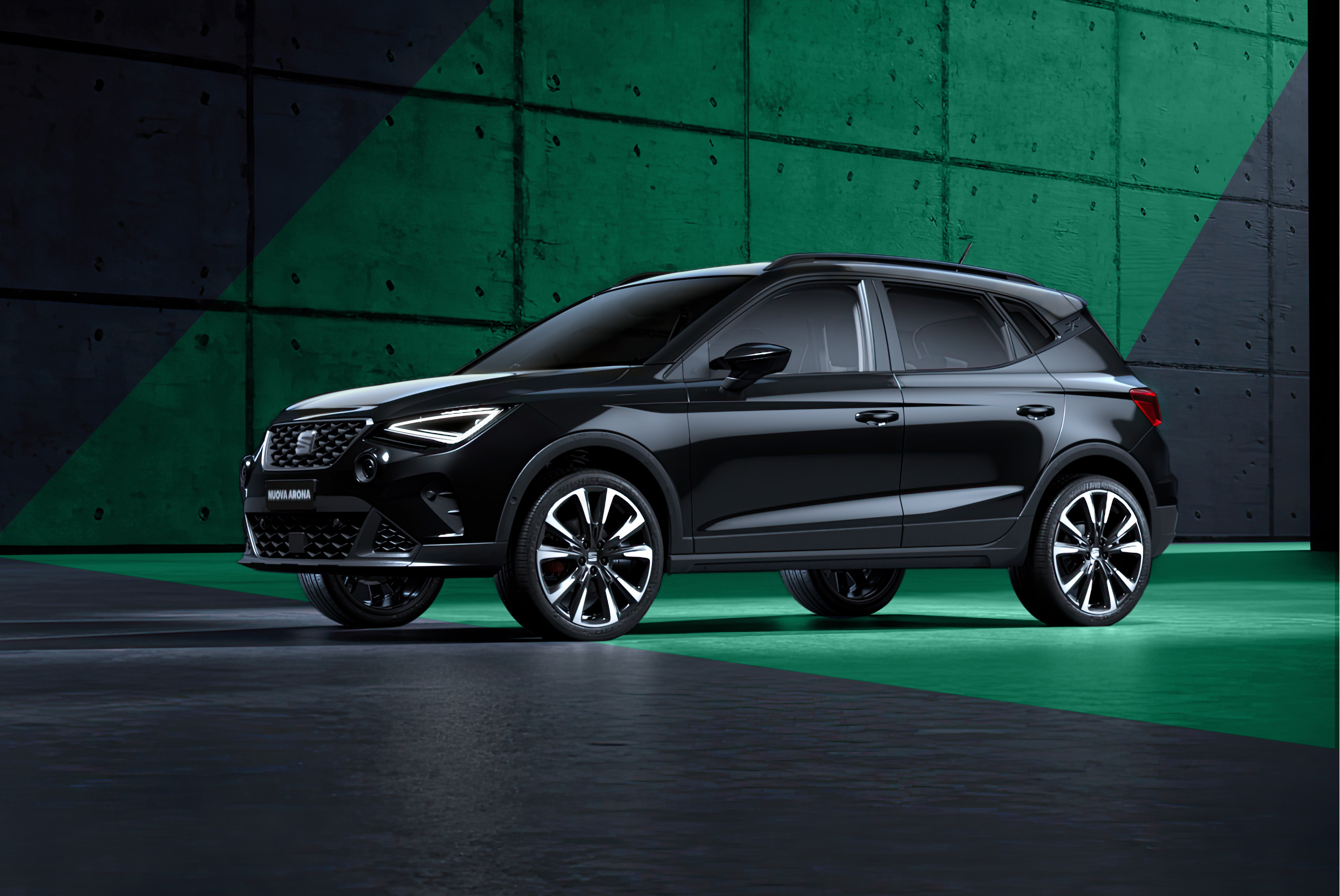 SEAT Arona Black Edition può essere guidata dai neopatentati. Offerta finanziamento da 49€ al mese