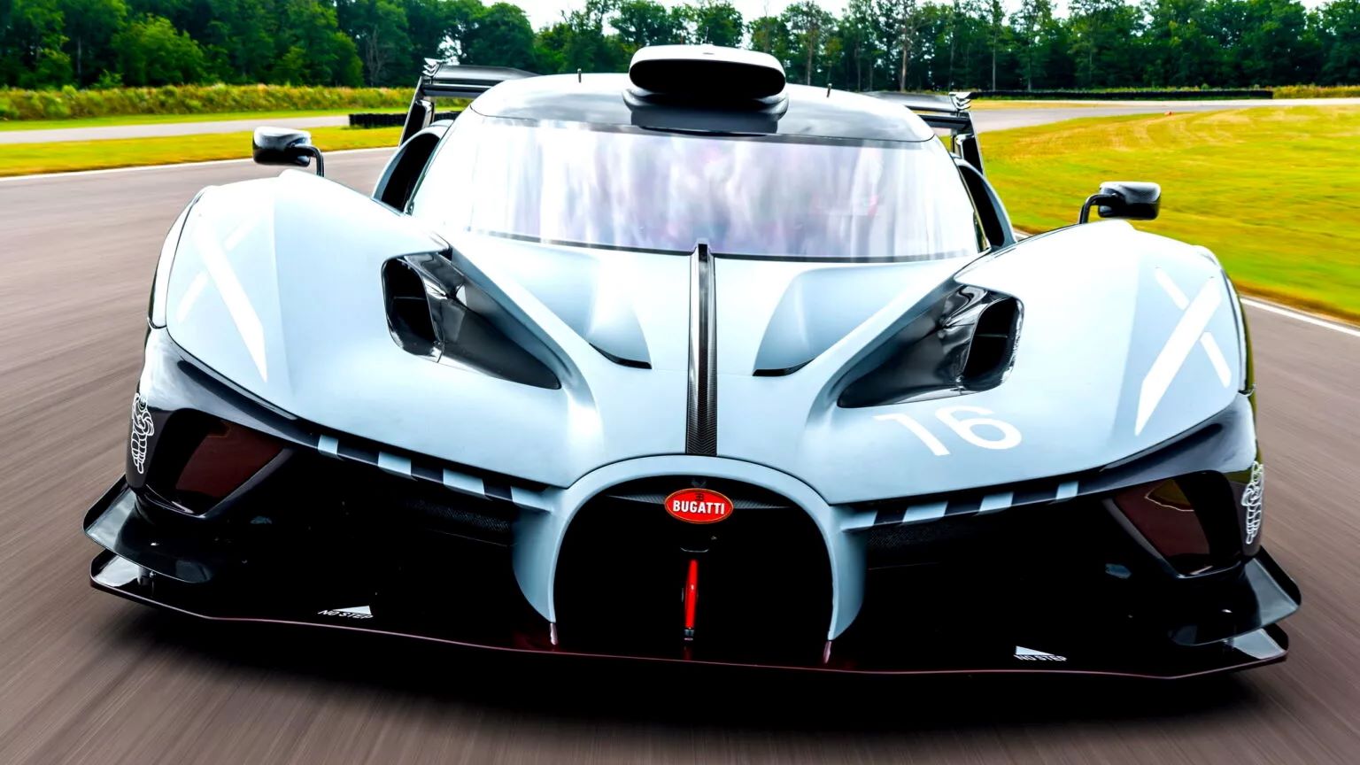 Bugatti Bolide: Lanzante al lavoro per l'omologazione su strada