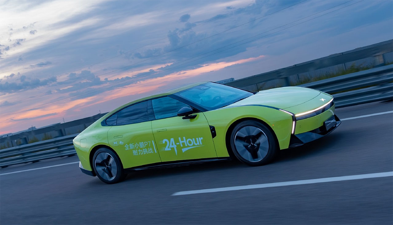 XPeng P7 record batte la Xiaomi YU7 nel test di resistenza delle 24 ore: percorsi 3.961 km