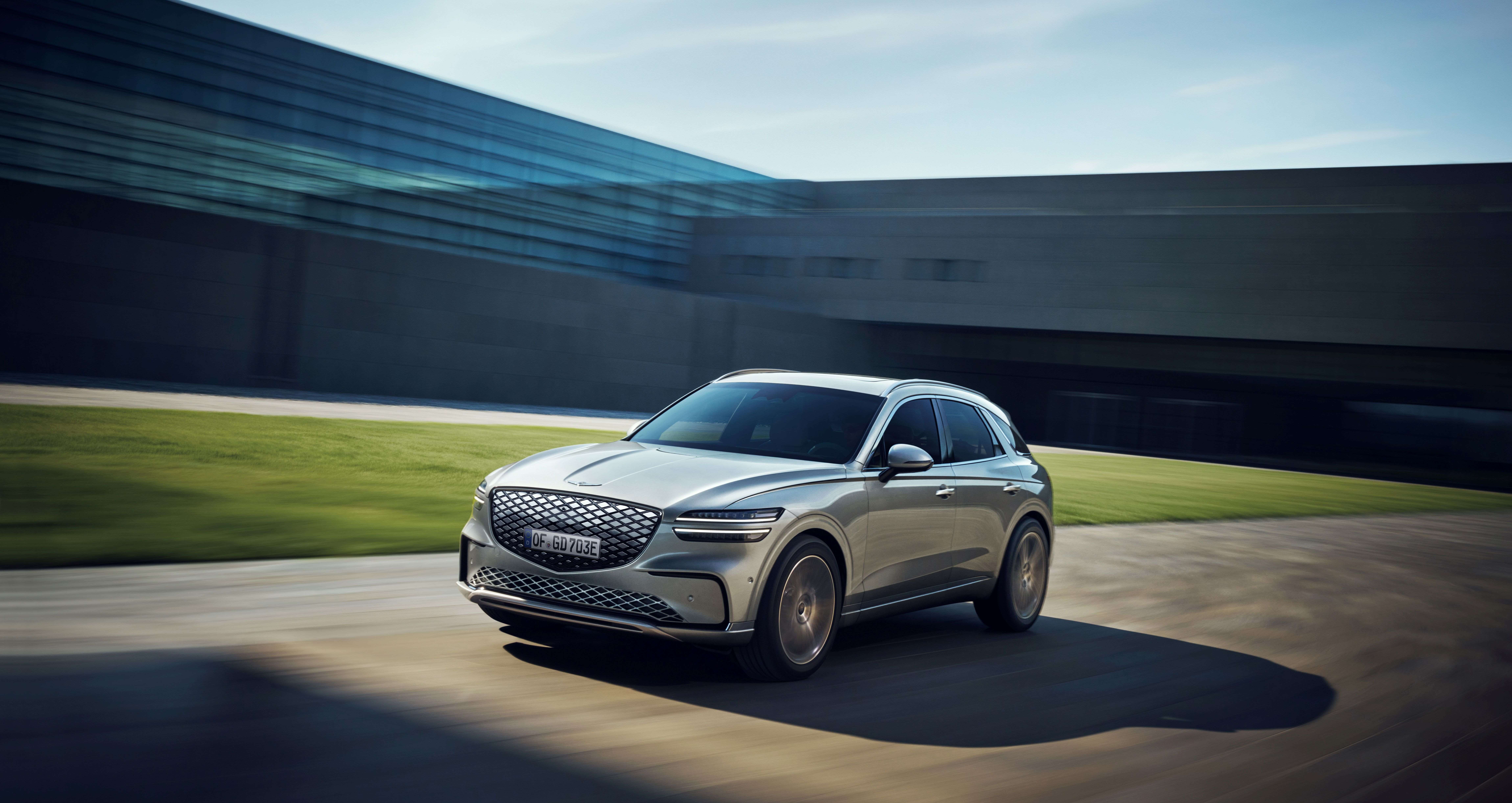 Genesis GV70 Electrified: presentato il restyling in Europa