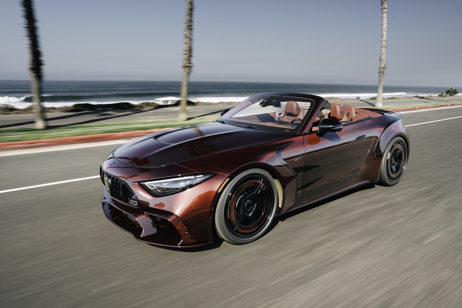 Brabus ha appena svelato una Mercedes mostruosa da 1.000 CV a Monterey