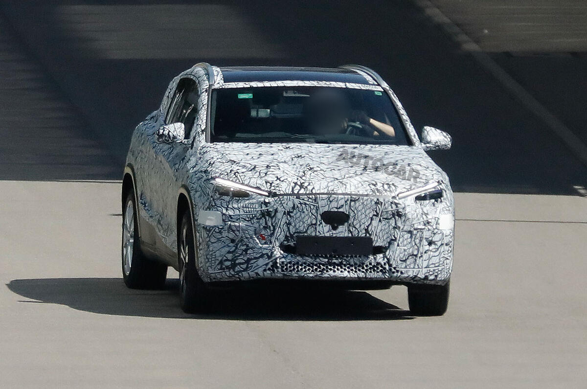 Nuova Mercedes GLA 2026, ibrida ed elettrica: tutto quello che sappiamo