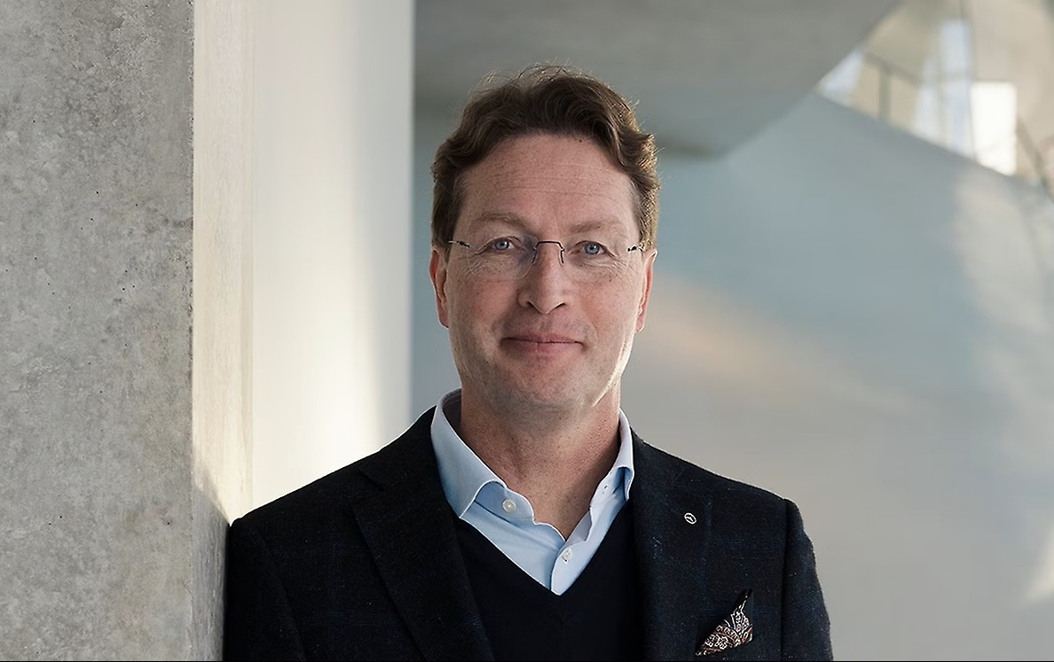 Il CEO Mercedes durissimo lancia l'allarme sul bando delle endotermiche: il mercato auto potrebbe collassare