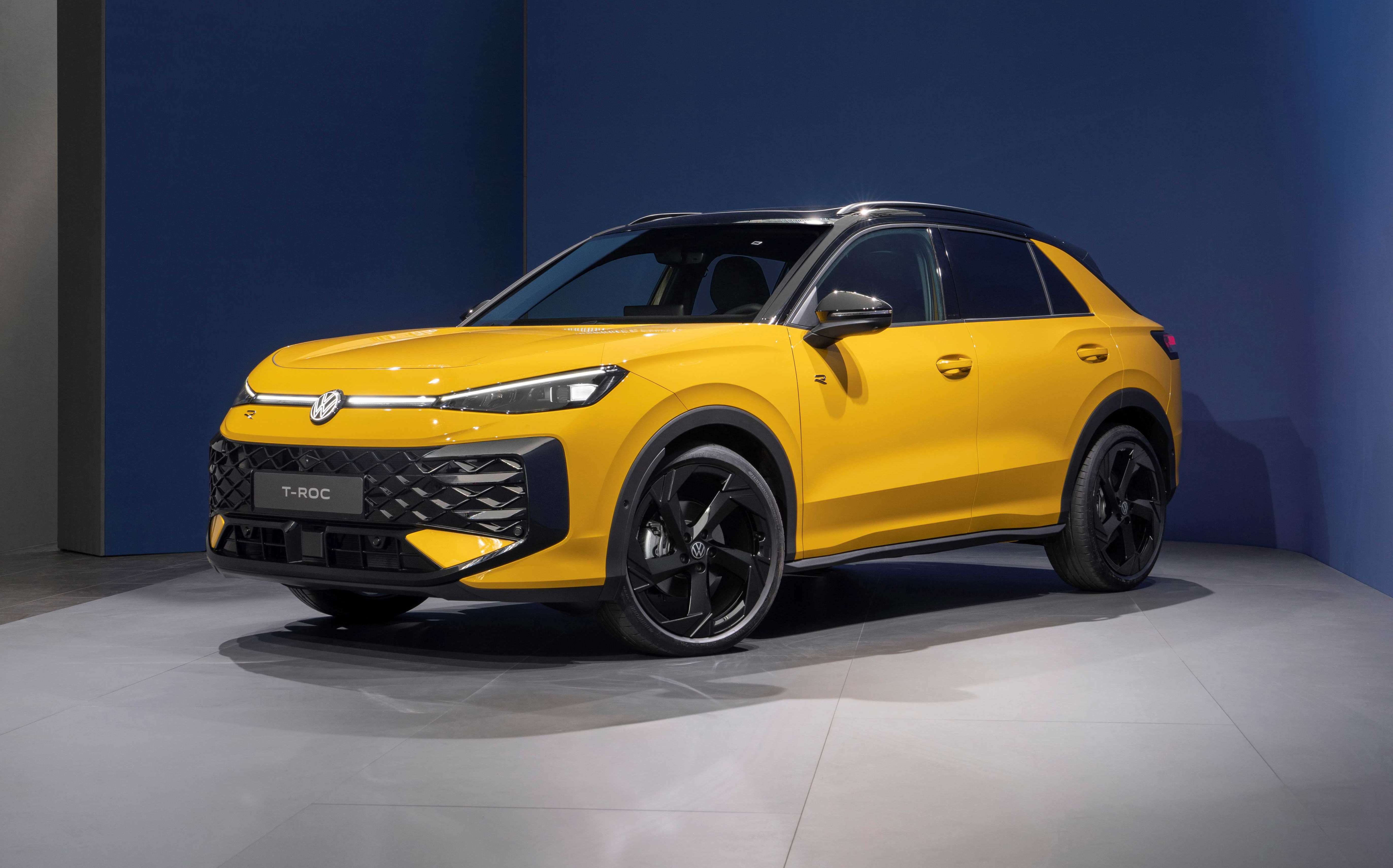 Nuova Volkswagen T-Roc: aumenta nelle dimensioni e scompare il diesel, ma occhio alle sorprese | Video