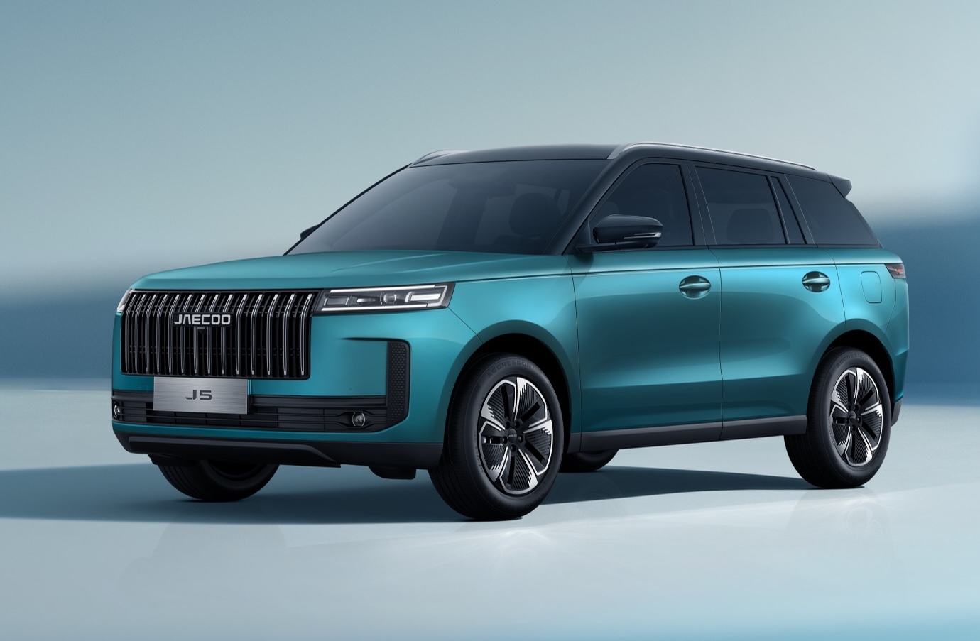 Nuova Jaecoo 5 debutta in Italia: benzina ed elettrico, ecco quanto costa
