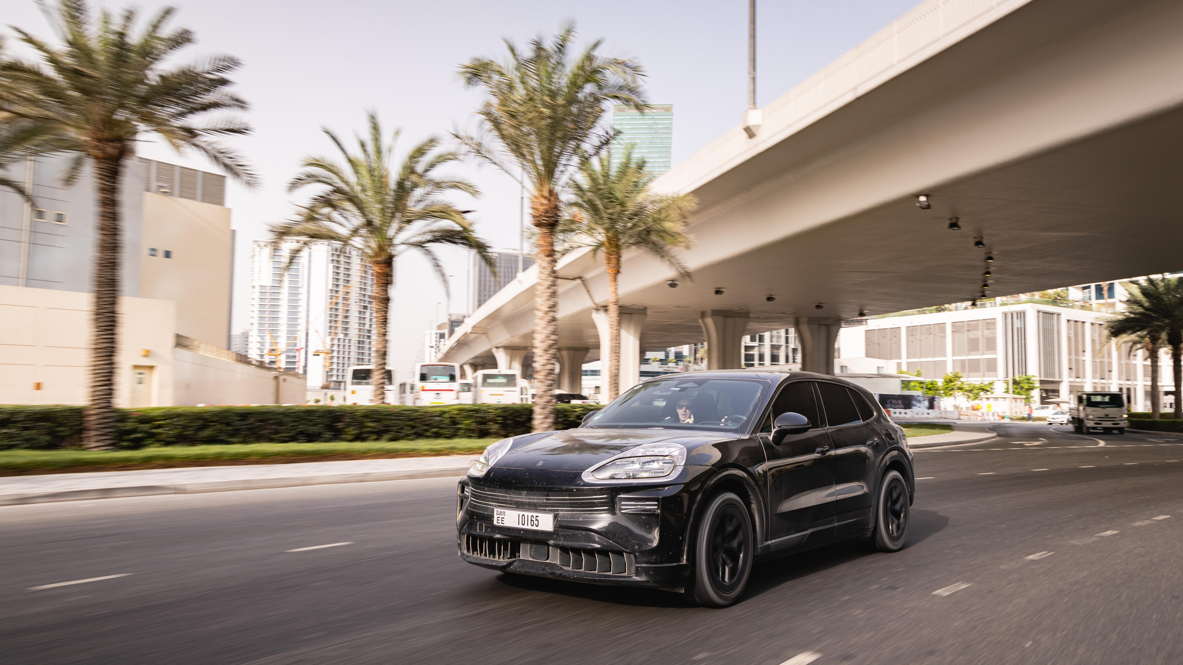 Porsche Cayenne Electric-3