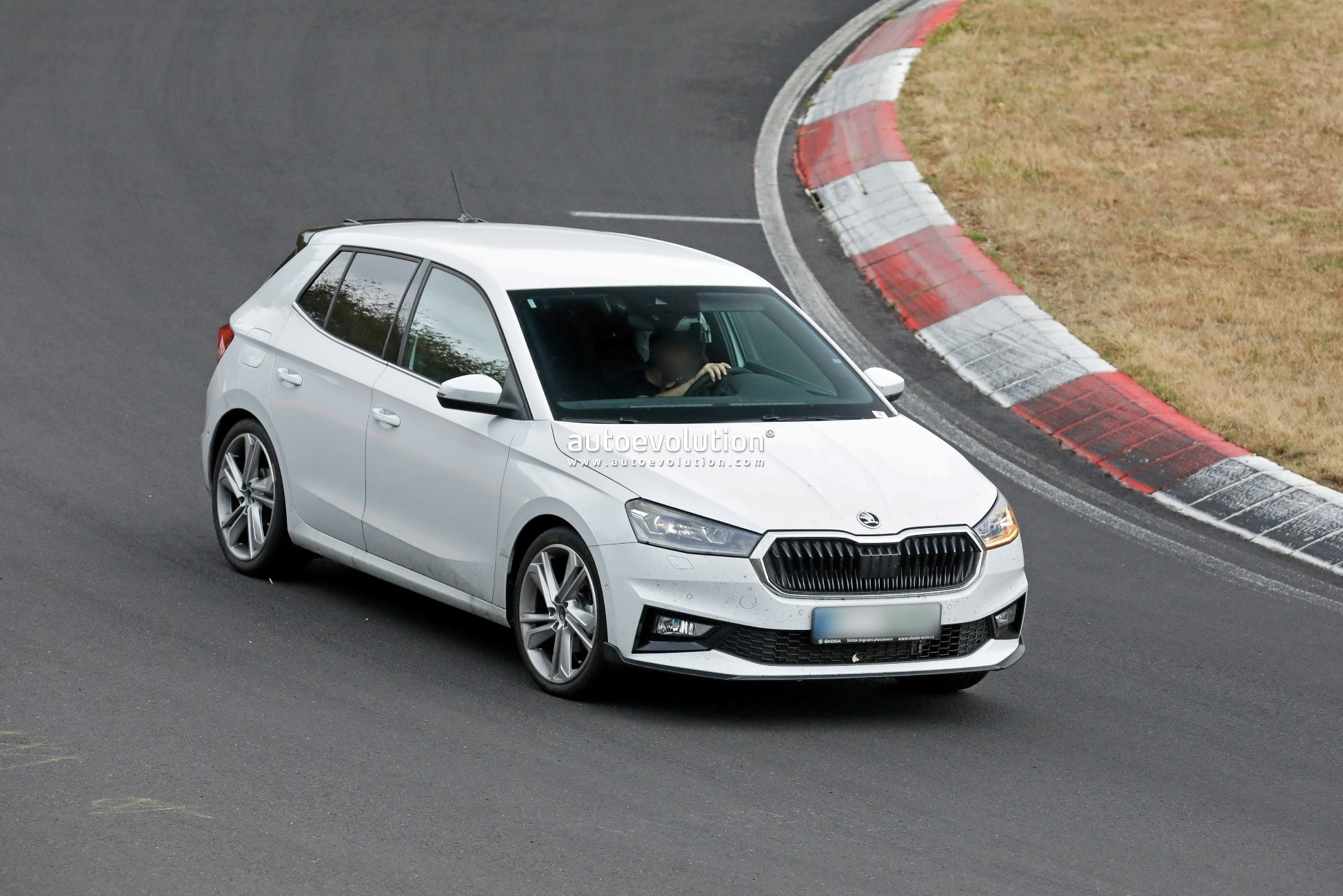 Skoda Fabia RS 2026-5
