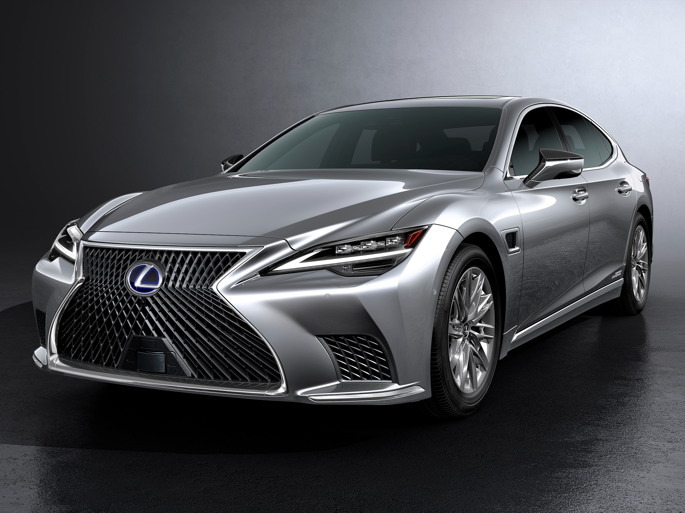 La prossima Lexus LS potrebbe trasformarsi in un inedito minivan elettrico