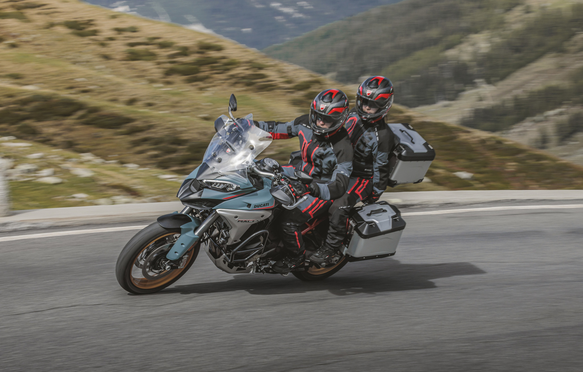 Svelata la Ducati Multistrada V4 Rally 2026: la maxi enduro evolve ancora. Ecco come cambia