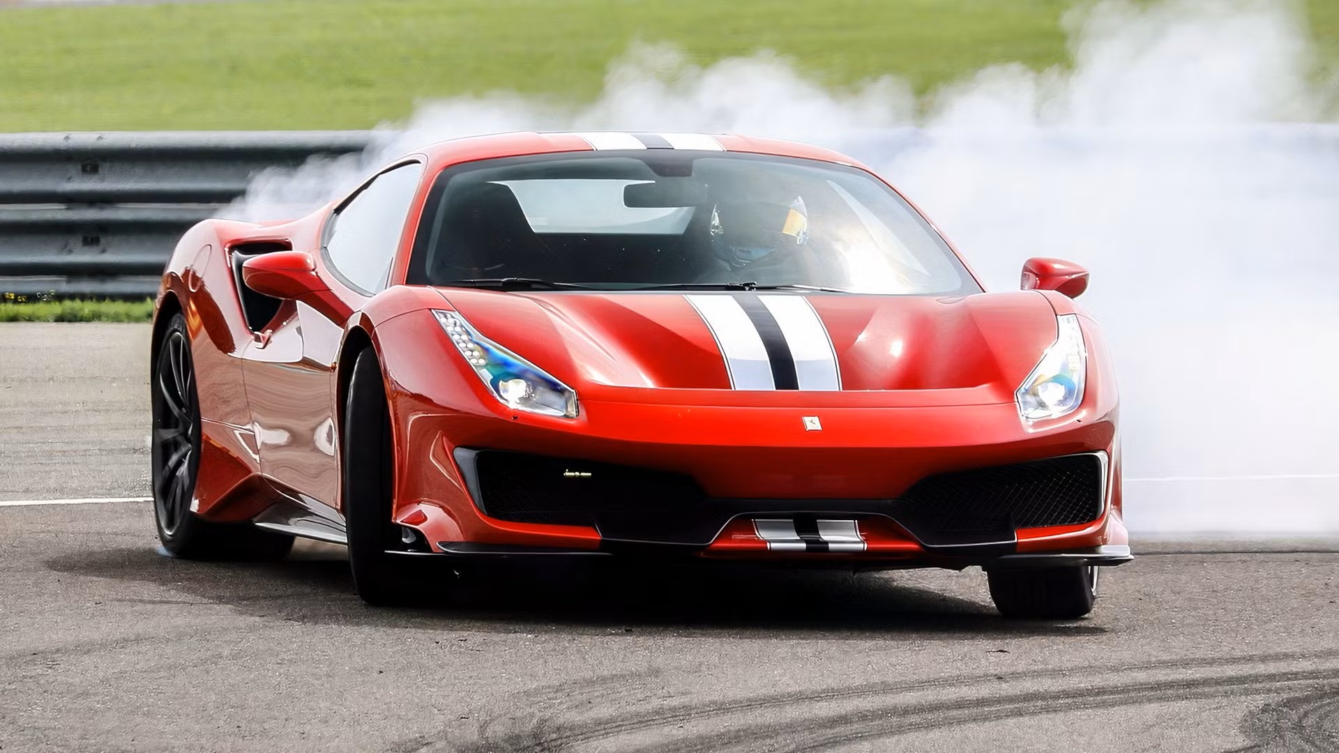 Brevetto Ferrari, così il Launch Control si attiva tirando una maniglia