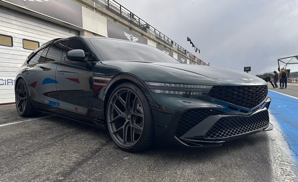 Genesis G90 Wingback Concept-2