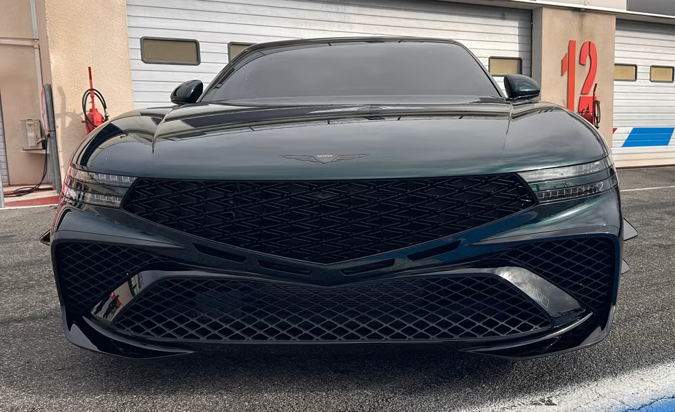 Genesis G90 Wingback Concept-4