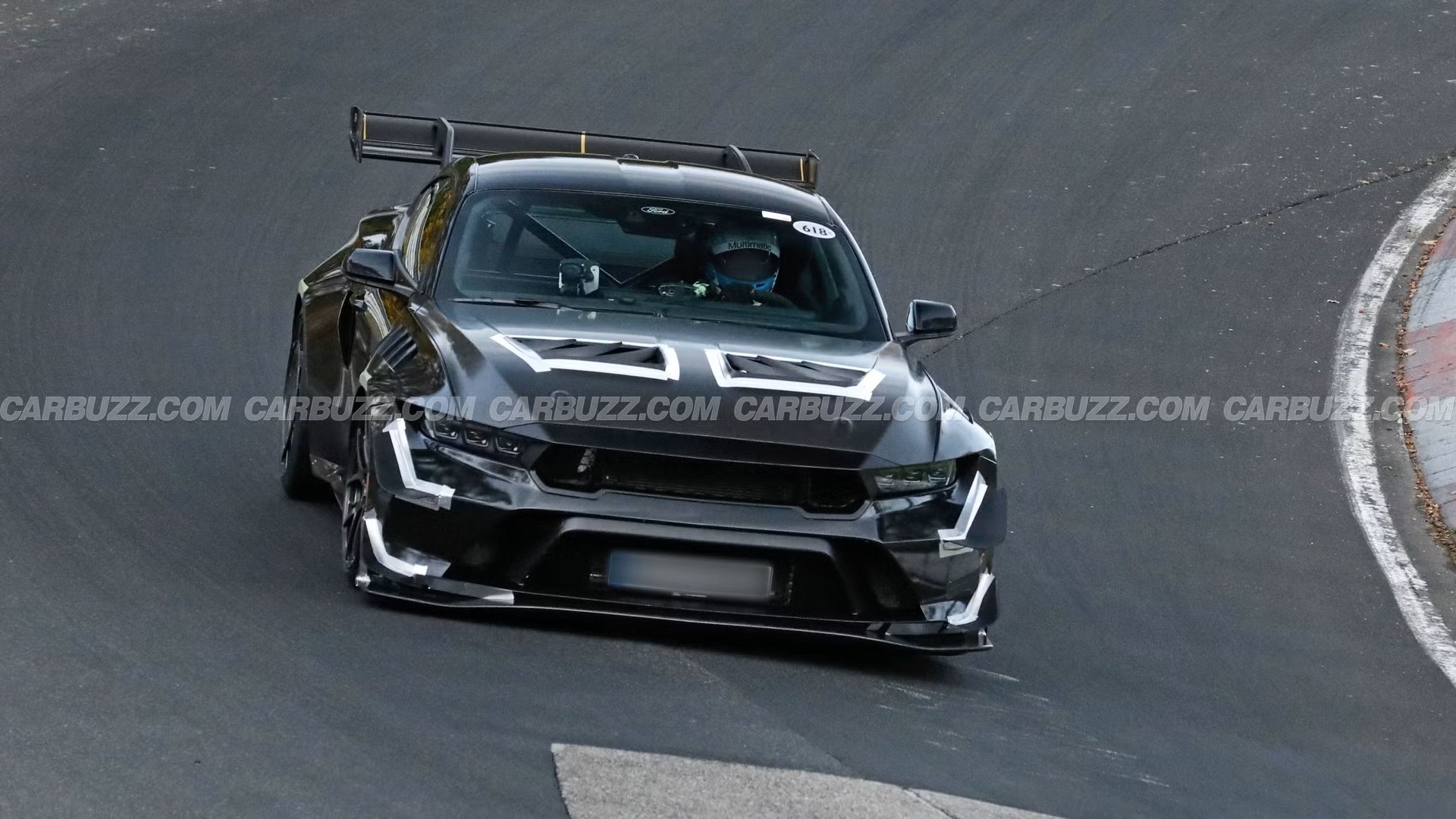 ford-mustang-gtd-spy-photos-24