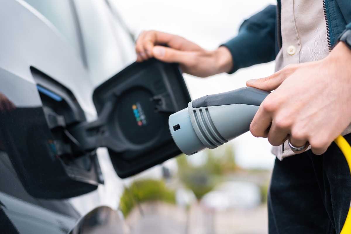 L&rsquo;A.D. di Toyota fa a pezzi le elettriche