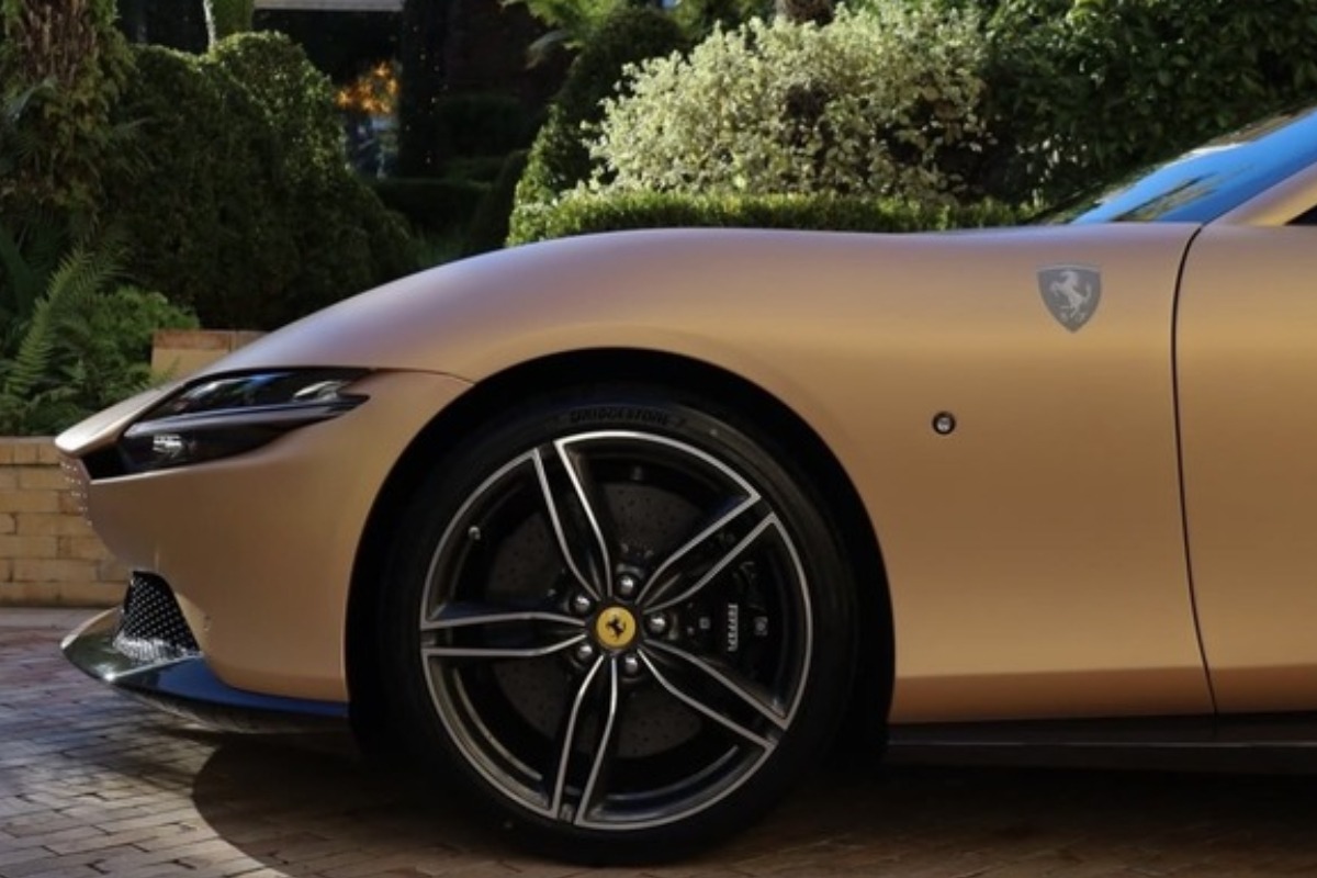 Ferrari Roma: azione avventata