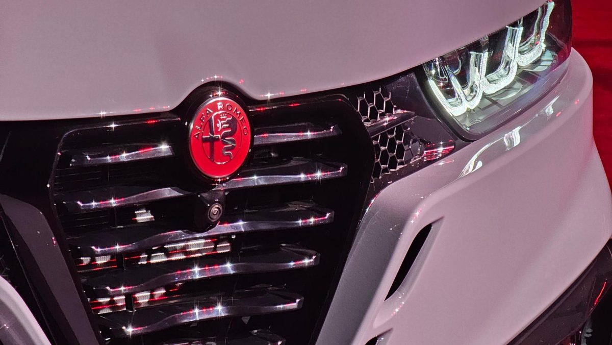 Logo Alfa Romeo rosso